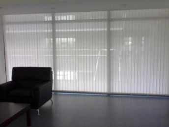 北京房山專業訂制窗簾、卷簾與陽光房天棚簾安裝——室內蜂巢簾制作一站式服務